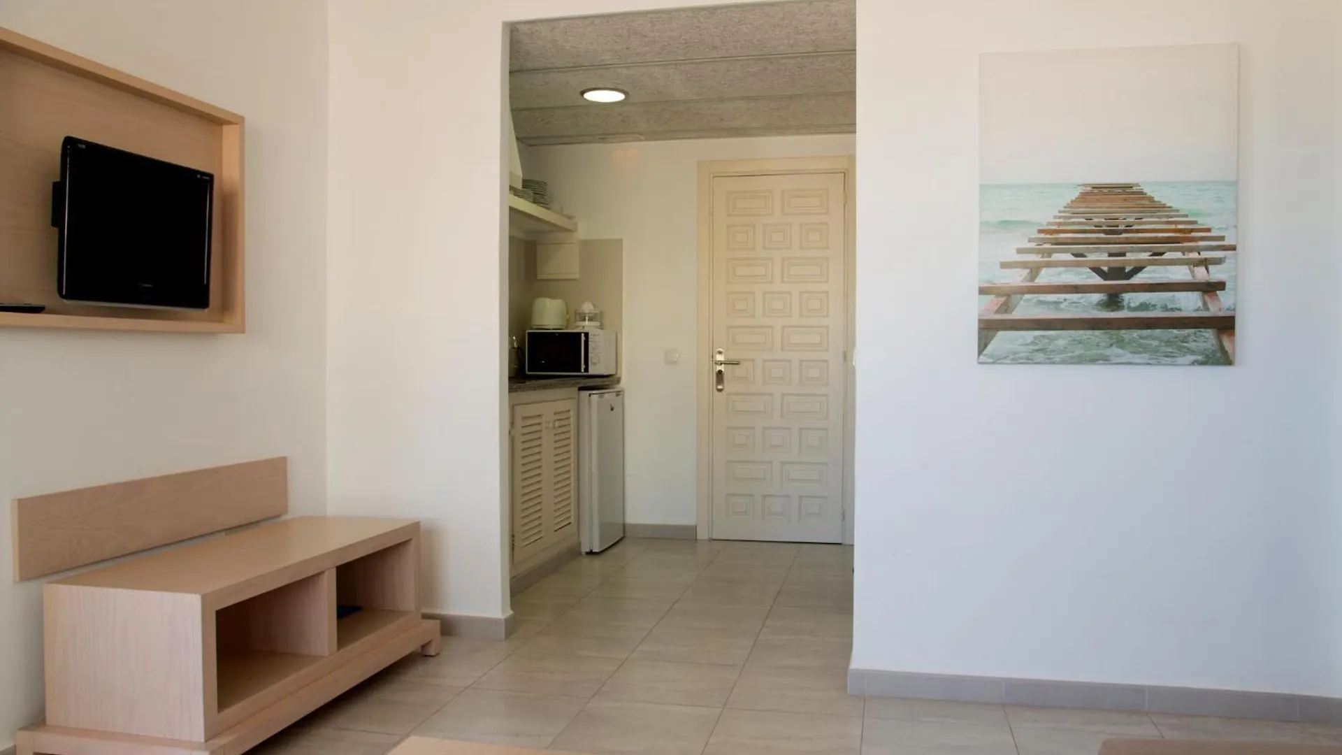Aparthotel Apartamentos Es Calo Spagna